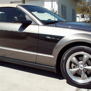 05+ Mustang Sport Fade Side Graphic Kit